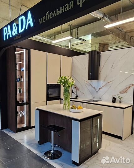 Администратор мебельного салона