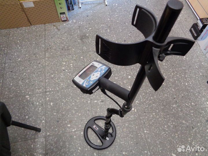 Металлоискатель Minelab X-Terra Pro новый