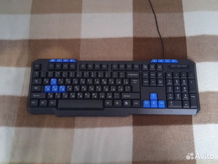 Игровая проводная клавиатура