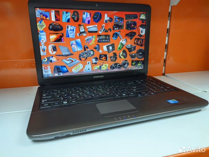 Ноутбук Samsung R540