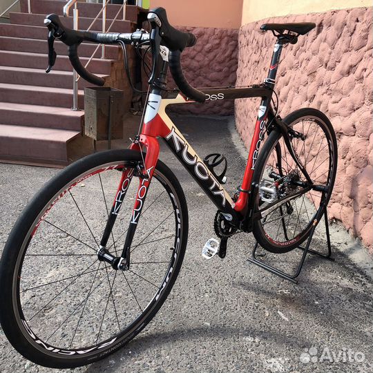 Карбоновый шоссейный велосипед kuota