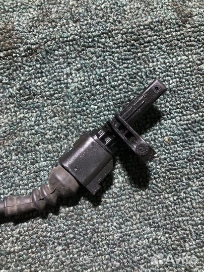 Датчик abs передний Volkswagen touran