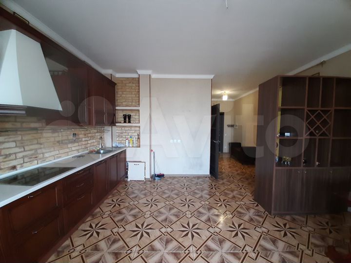 3-к. квартира, 110 м², 9/13 эт.