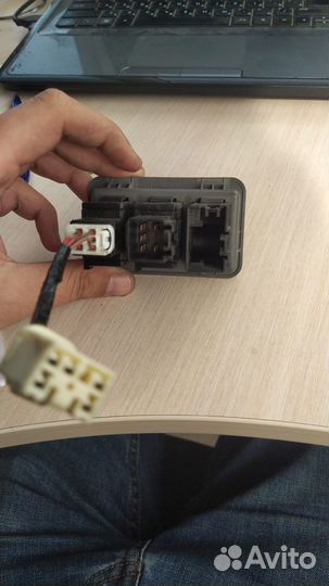 Блок кнопок Ford Ranger Mazda BT-50