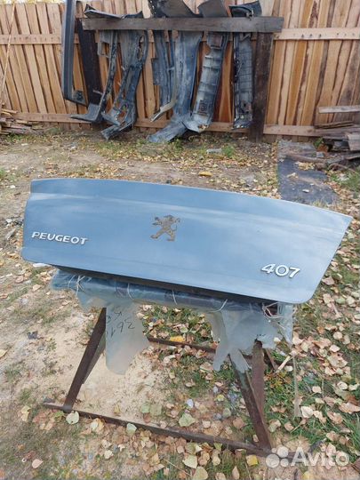 Крышка багажника peugeot 407