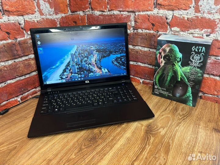 Шустрый ICL SI152 i3-2330M/ RAM 6/ SSD