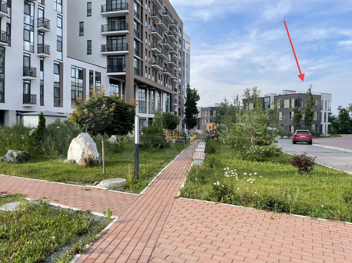 4-к. квартира, 140 м², 1/3 эт.