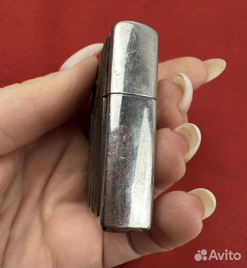 Бензиновая зажигалка Zippo