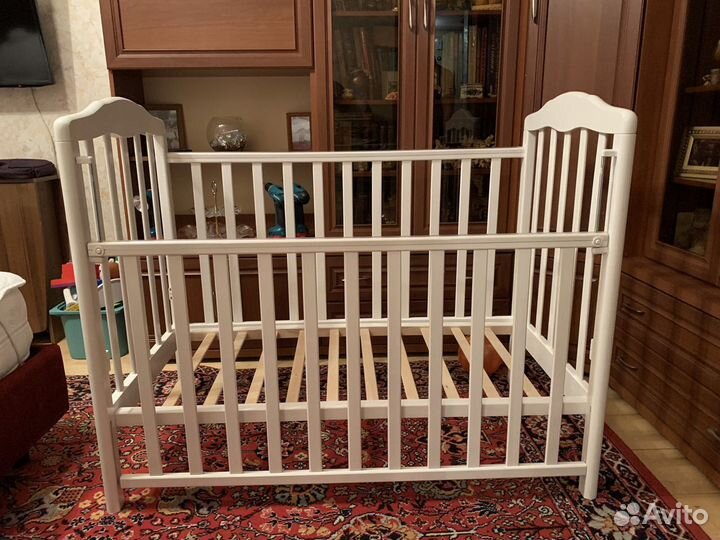 Детская кроватка белая Forest