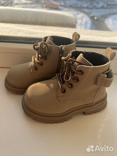 Ботинки весенние на девочку 22 размер