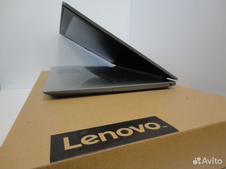 Как новый Lenovo 17.3 Athlon 300U SSD 4Gb