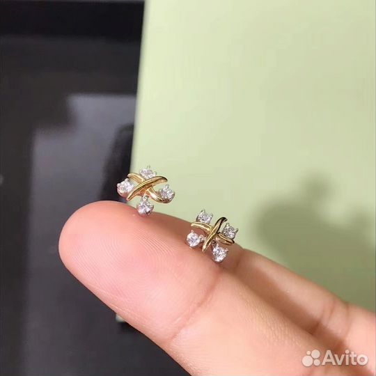 Tiffany Серьги 0,28 ct