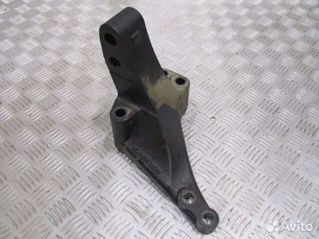 Кронштейн двигателя задний левый MAN 51415013088