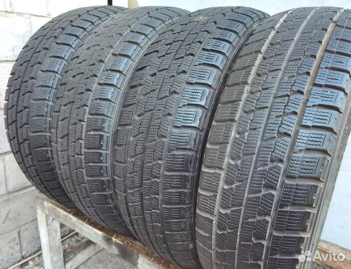 Goodyear Ice Navi Zea II 205/60 R16 98H
