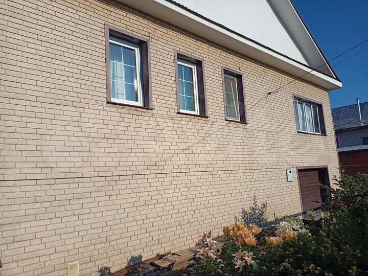 Дом 139,6 м² на участке 10 сот.