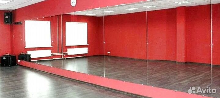 Зеркала в спортзалы