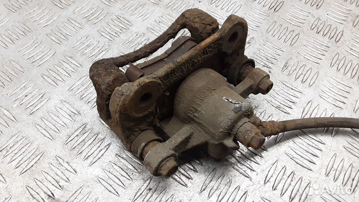 Суппорт задний правый Kia Ceed 2007 582301H300