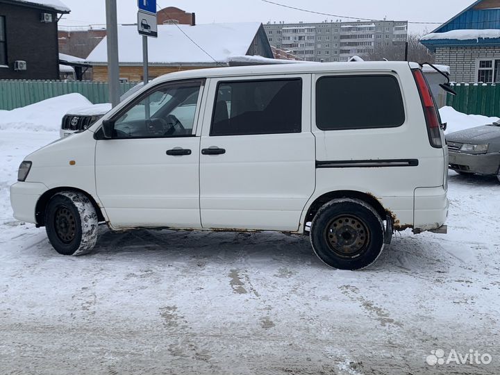 Toyota Town Ace 2.2 AT, 1999, 295 000 км