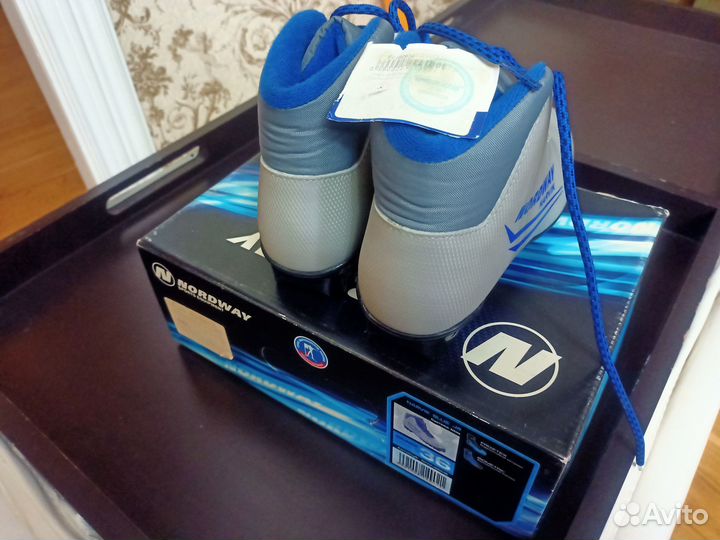 Лыжные ботинки (новые) Nordway 34