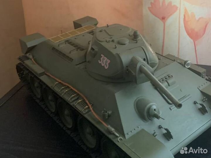 Модель танка Т-34/76 (1:16)