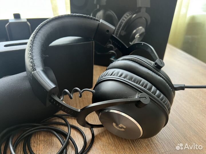 Игровые нушники Logitech G PRO X Lightspeed