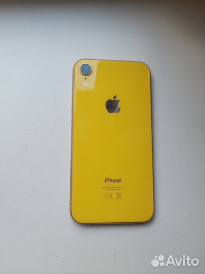 Телефон iPhone xr