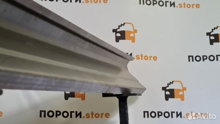 Кузовной порог левый Hyundai Tiburon 2