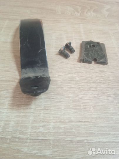 Тормозные колодки на трюковой самокат