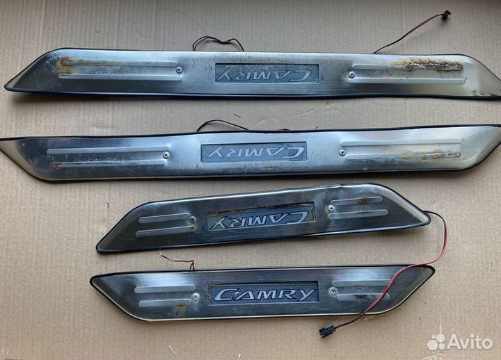 Накладка на порог Toyota Camry GSV40 ACV40