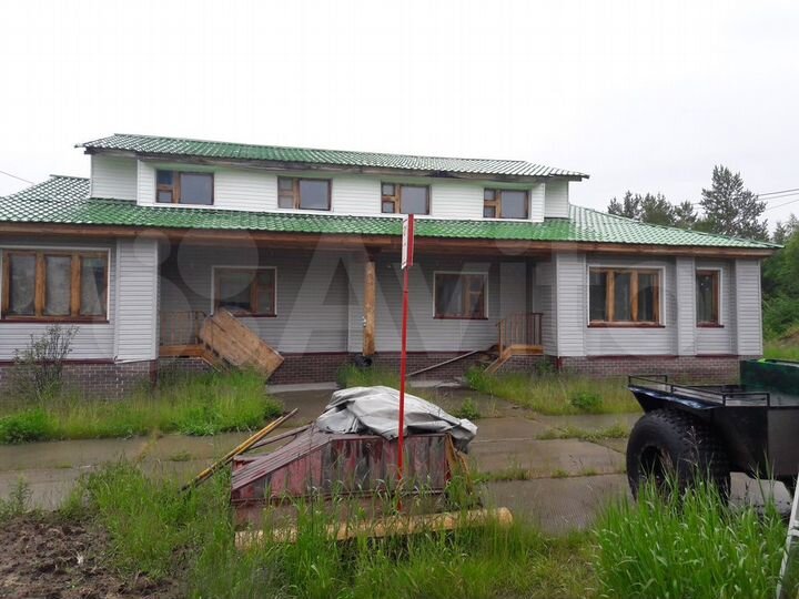 Дом 301,9 м² на участке 2,5 сот.