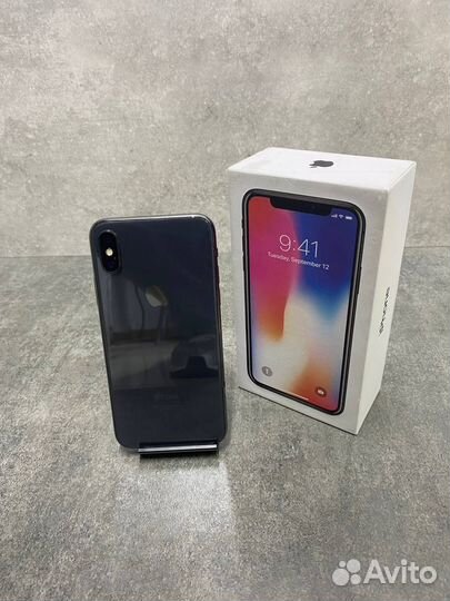 iPhone X, 64 ГБ