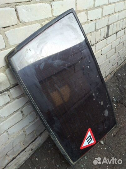 Стекло от заднего багажника ваз 2114