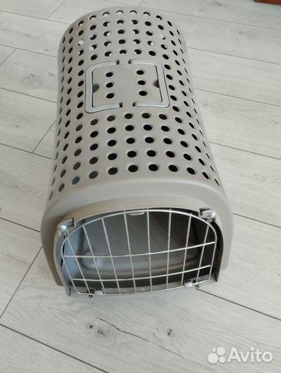 Переноска для животных пластиковая