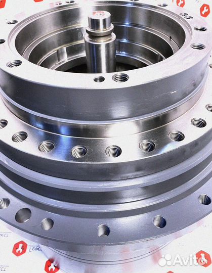 Редуктор хода Hyundai R160LC-7A