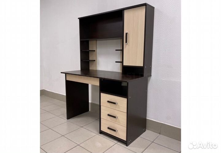 Стол компьютерный Лавна 4 с надстройкой