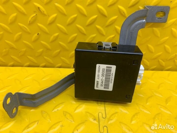 Блок управления раздаточной коробкой Kia Sorento 2