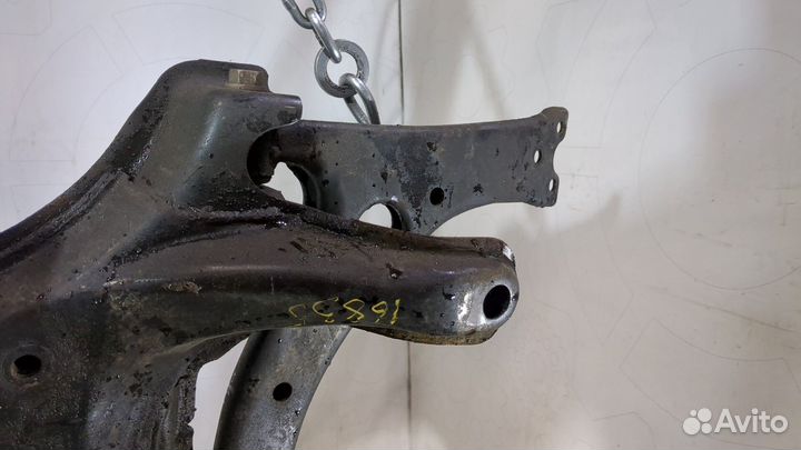 Балка подвески передняя Pontiac Vibe 1