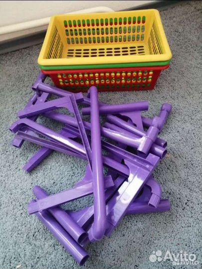 Этажерка для игрушек на колёсах