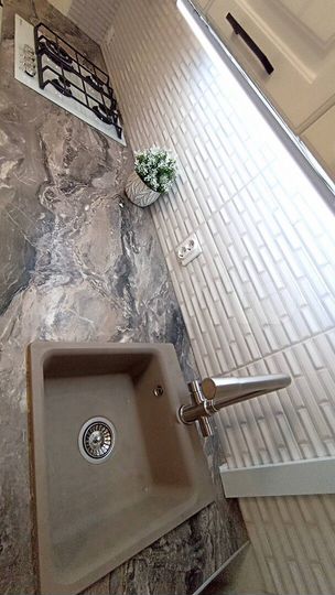 2-к. квартира, 63 м², 2/5 эт.