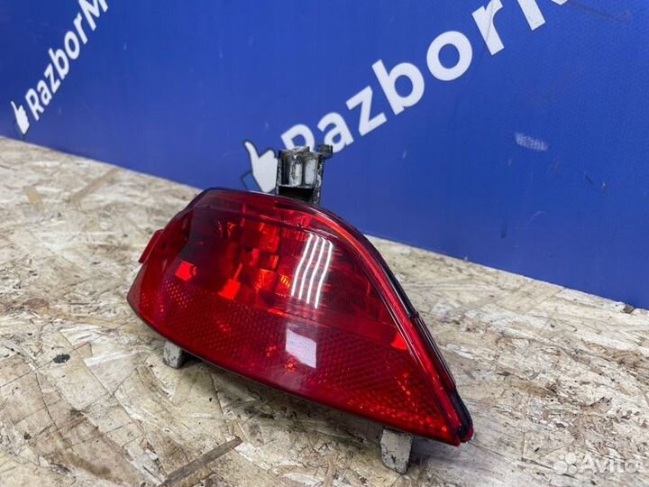 Фонарь противотуманный задний правый Renault