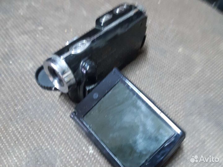 Компактная видеокамера Sony DDV-D9