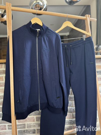 Костюм спортивный Brioni только 58