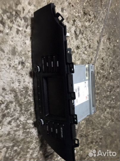 Штатная магнитола на KIA Rio 4