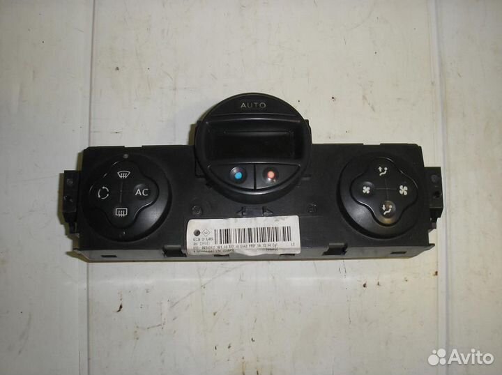 Панель управления отопителя Renault Megane 2 (LM0