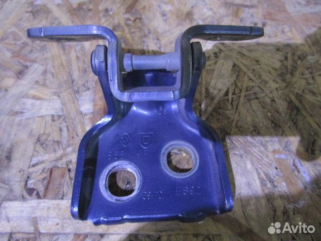 Петля двери задней левой верхняя Renault Logan 200