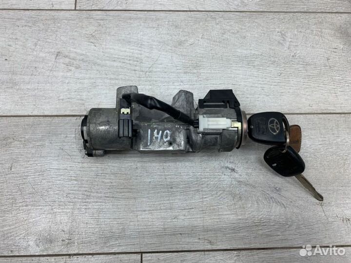 Замок зажигания Toyota Avensis универсал 3ZZ-FE