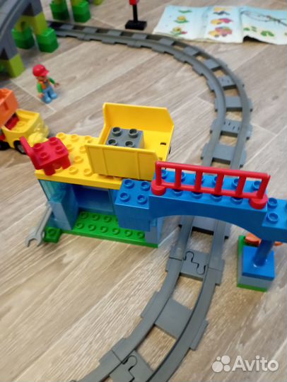 Lego duplo большой поезд