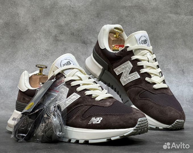 Кроссовки New Balance 1300