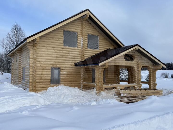 Дом 158 м² на участке 7,4 сот.