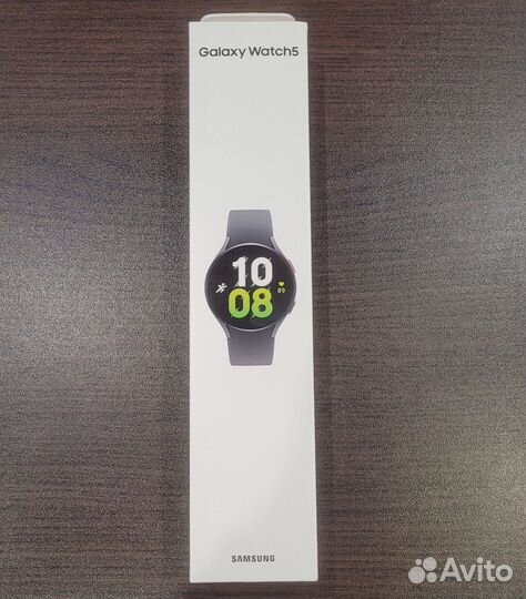 Samsung Galaxy Watch 5 44 мм R910 Graphite